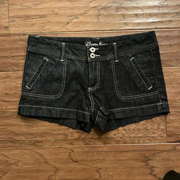 Guess Vintage Dark Wash Jean Shorts Size 29 - Picture 1 of 8